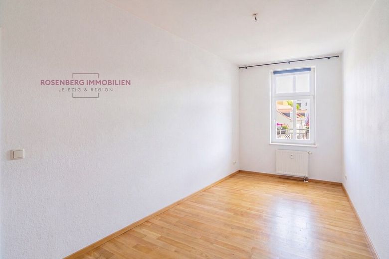 Denkmalgeschützte 3-Zimmer-Eigentumswohnung mit Balkon und Aufzug - Provisionsfrei! – Immobilie verkaufen in Leipzig_ 3-Raumwohnung_Rosenberg Immobilien Leipzig_Kinderzimmer