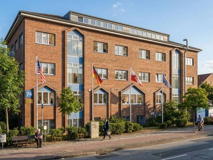 Centro chirurgico ambulatoriale consolidato con 12 studi medici incl. contratti di locazione a lungo termine nella capitale del Land Kiel – Foto 1