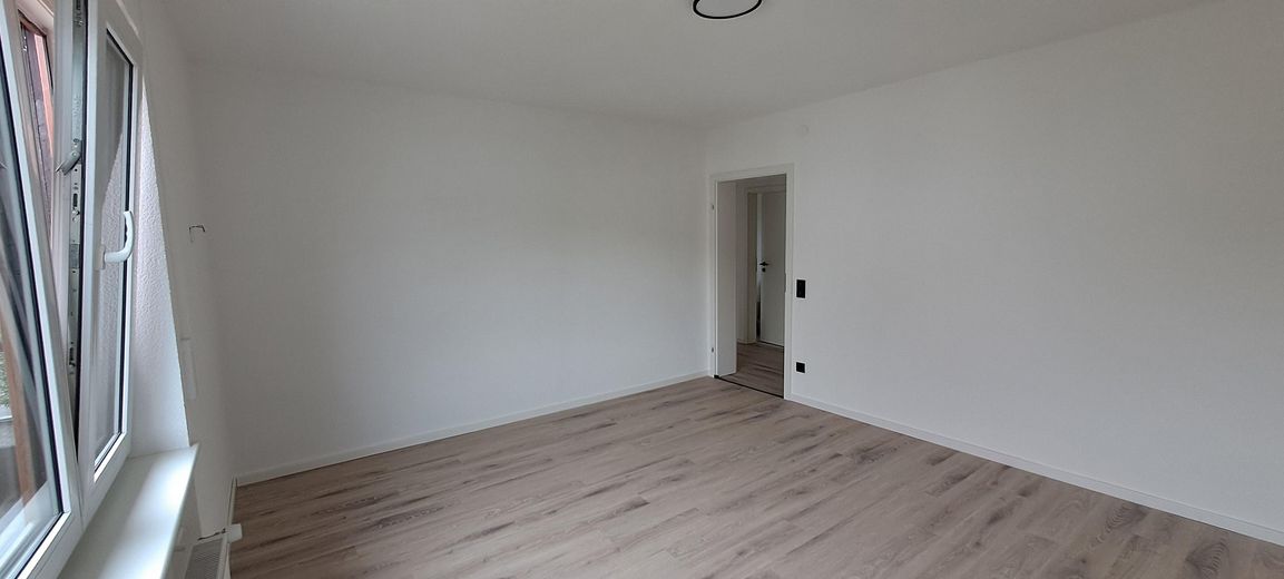 Świeżo wyremontowane/odnowione 3-pokojowe mieszkanie w Gaggenau-Ottenau – Schlafzimmer Ansicht 2