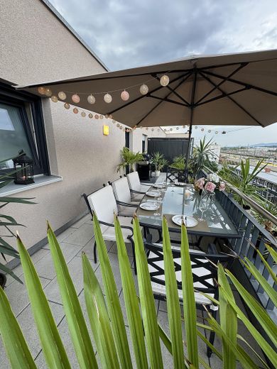 Exklusive 4-Zimmer-Penthouse-Wohnung in der Stadtmitte Offenburg – Große offene Terrasse