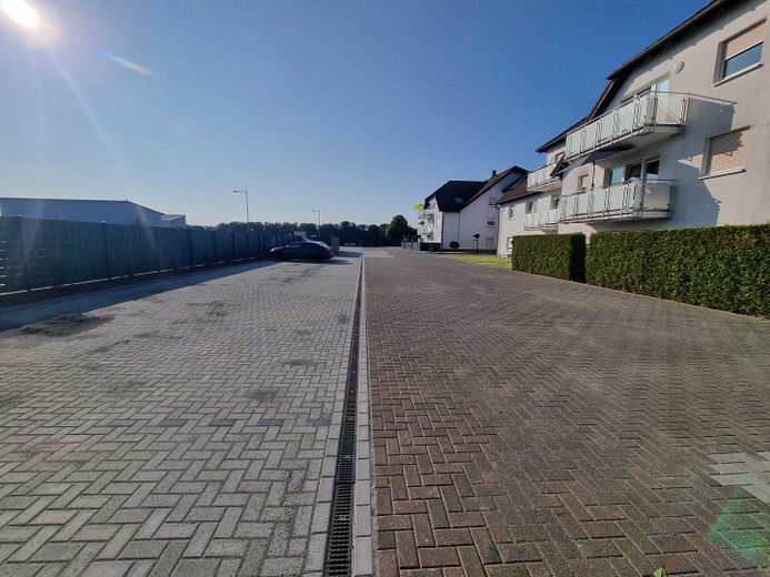 Ramstein | 27 viviendas | TOTALMENTE ALQUILADO | 437.064 € de alquiler neto anual | 6,33 % DE RENTABILIDAD BRUTA | FACTOR 15,79 – Außenansicht Seufzerweg 2-4