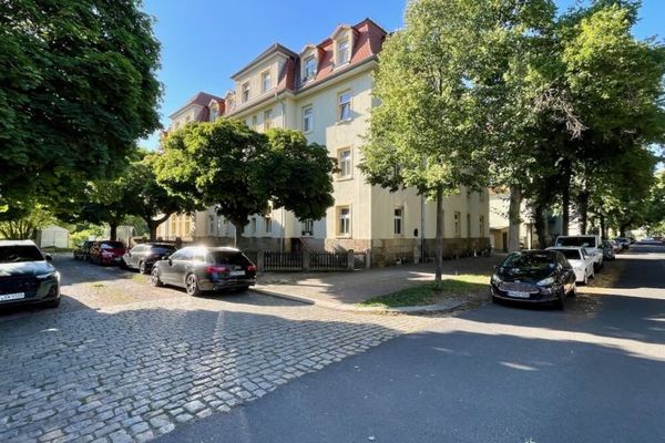 Ihre Chance: Modernisierte 2-Zimmer-Wohnung im 1. OG für Eigennutzer & Kapitalanleger!