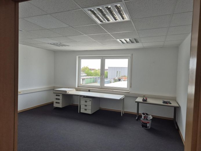 187 qm Büro/Gewerbewohnung in guter Geschäftslage zu vermieten – Büro5