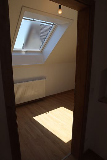 Einfamilienhaus mit kleinem Garten und Garage in Heuchlingen – Foto 17