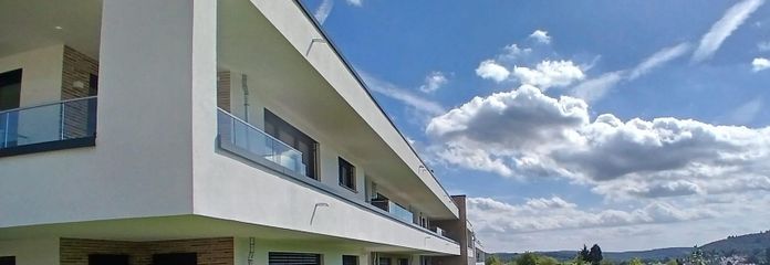 SONNIGE NEUBAUWOHNUNG MIT TERRASSE UND PRIVATEM GARTEN – Garten