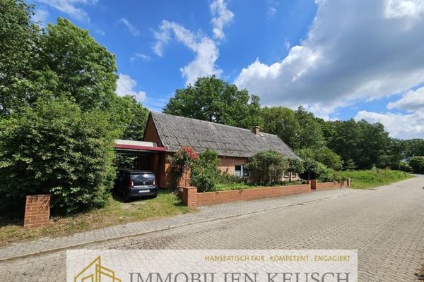 EFH mit Traumgarten & unverbaubarem Blick ins Grüne, Ausbaupotential + Carport