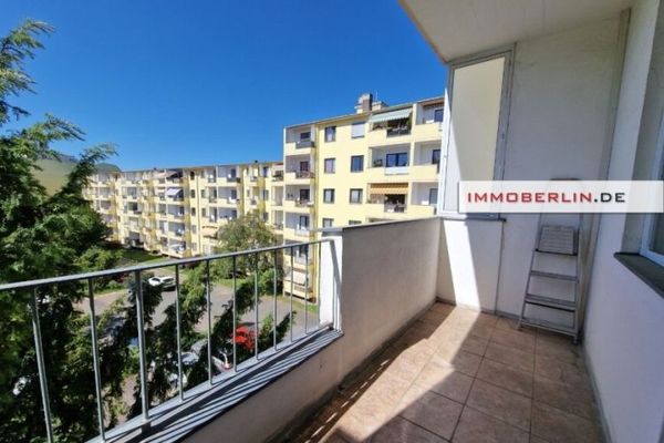 IMMOBERLIN.DE - Ästhetisch renoviert & modernisiert! Wohnung mit ruhiger Südloggia in beliebter Lage