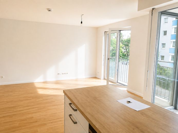 Luminoso piso de obra nueva de 97 m² de 2019 en Lichtenberg: 3 habitaciones, 2 balcones, ascensor, calefacción por suelo radiante, sin comisión, disponible para ocupar – Foto 7