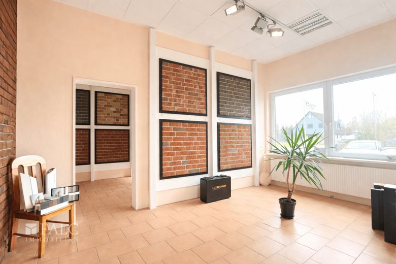 ***Top Gewerbeimmobilie mit Lagerhalle und Büroflächen - perfekt für vielseitige Nutzungskonzepte*** – Ausstellungsraum