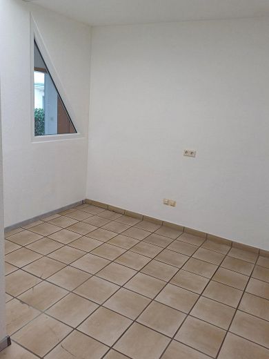 Gewerbefläche mit eigenem Eingang in Dortmund-Lütgendortmund zu vermieten – Raum