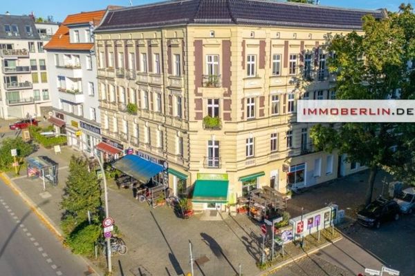 IMMOBERLIN.DE - बेहतरीन स्थान! फ्लोराकीट्ज़ के पास विस्तार की संभावनाओं वाला क्लासिक आवासीय एवं वाणिज्यिक भवन