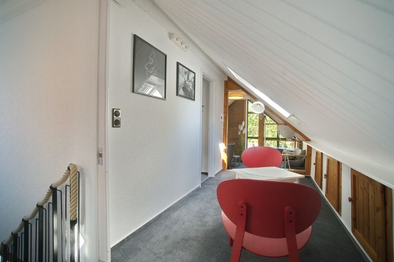Charmante Etagenwohnung mit Terrassennutzung, PKW-Stellplatz möglich, sehr gute Infrastruktur – e0b2cb612e92b44ad05409ed77efe53071f6120a.jpg