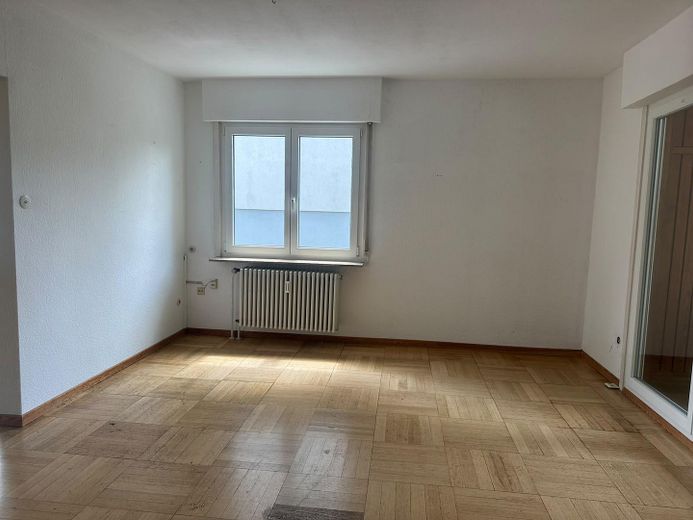 ampio appartamento d’epoca con terrazza, garage e numerosi locali accessori – Foto 10