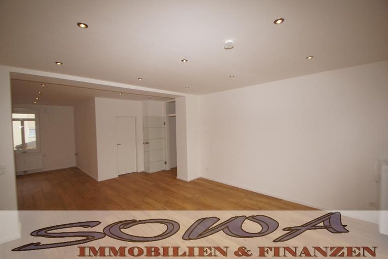 Zentrumsnahe großzügige, gut geschnittene 3 Zimmer Wohnung mit 2 Balkonen und Aufzug im Haus in einer guten Lage in Neuburg - Ein Objekt von Ihrem Immobilienpartner SOWA Immobilien und Finanzen – Bild 3