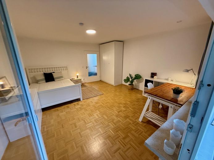 Zimmer 3 (26 qm)