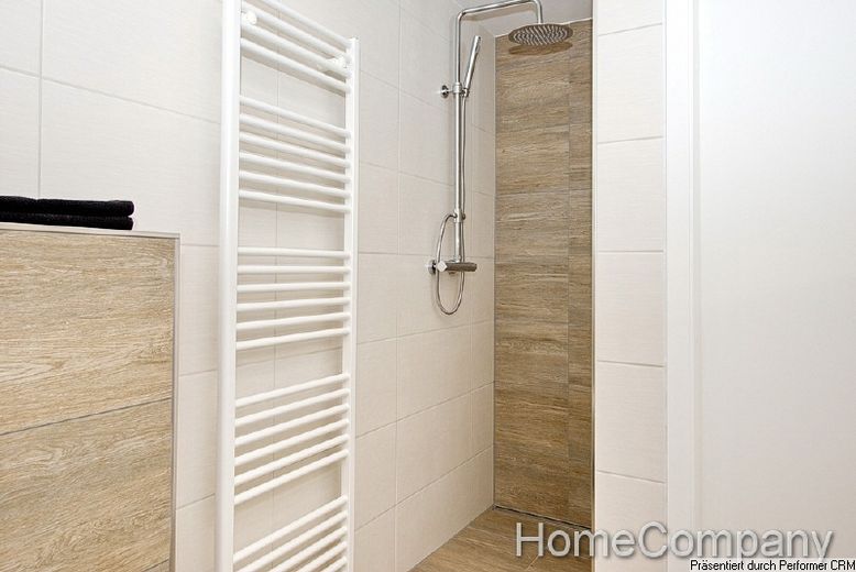 Comfort of the highest level! Generously proportioned apartment with all extras, in central location in Düsseldorf, next to the Hanielpark – 00c9c90ba4758937651c94c212c3a4b579e0c862.jpg