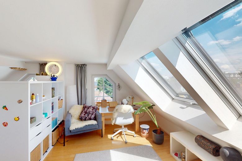 Design-Maisonette (Alleinige Etage) | KfW-A+, Galeria, kominek | blisko S-Bahn Untermenzing – Schlafzimmer DG