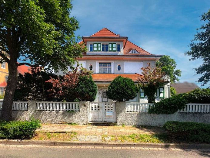 Volledig verhuurde, beschermde jugendstilvilla in het gewilde villawijk Halberstadt – Foto 1