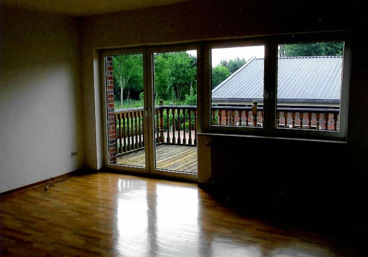 Helle 105 m² Wohnung mit Süd-Balkon, Stellplatz und ruhiger Lage – Foto 3