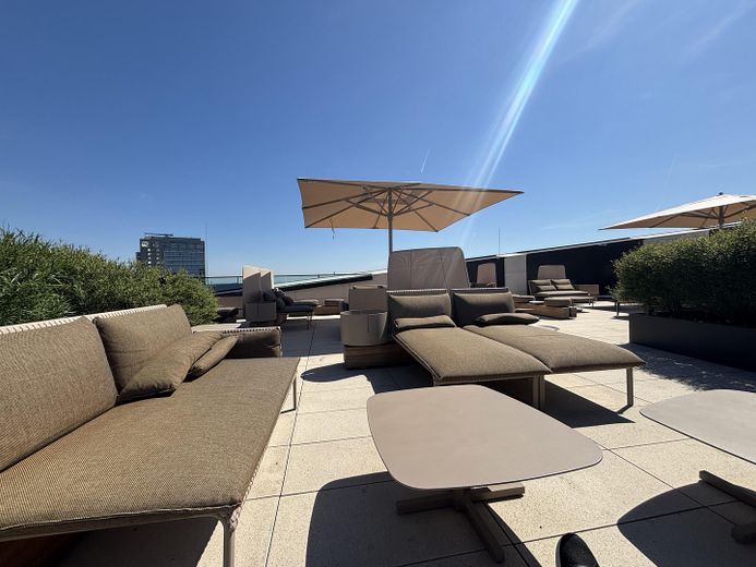 شقة فاخرة مع تبريد نشط، لوجيا وتراس على السطح – حي هافنبارك – Gemeinschaftsdachterrasse