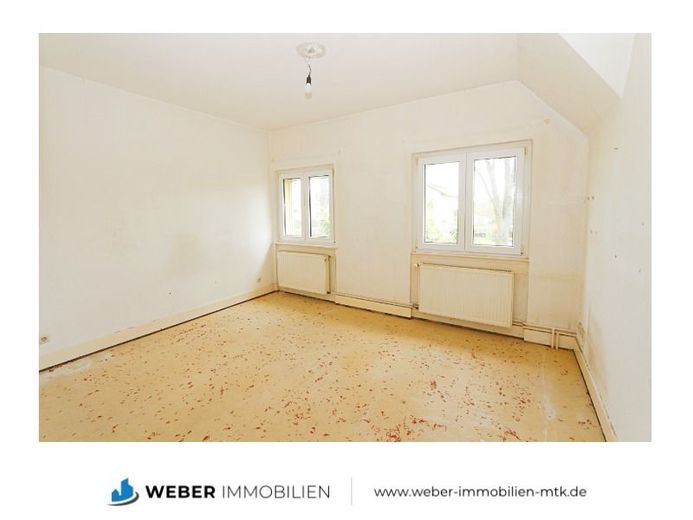 ZWEI Doppelhaushälften auf RIESIGEM SONNEN-Grundstück in ZENTRALER Lage – Schlafzimmer  1, Haus 2