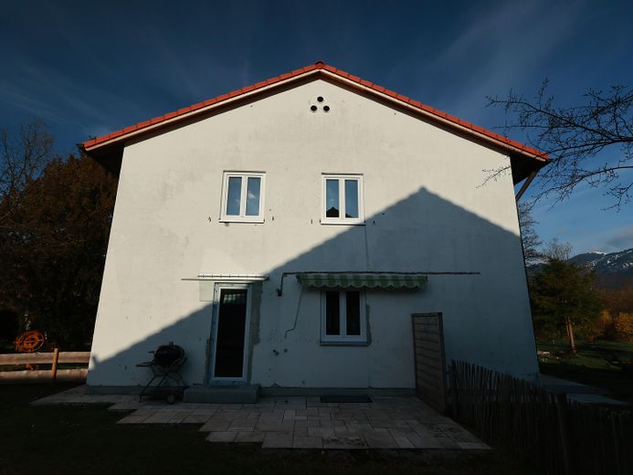 Westseite mit Terasse der FeWo