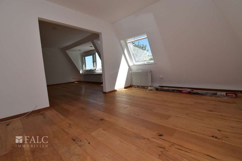 Wohnen in exponierter Lage von Stuttgart – Dachzimmer
