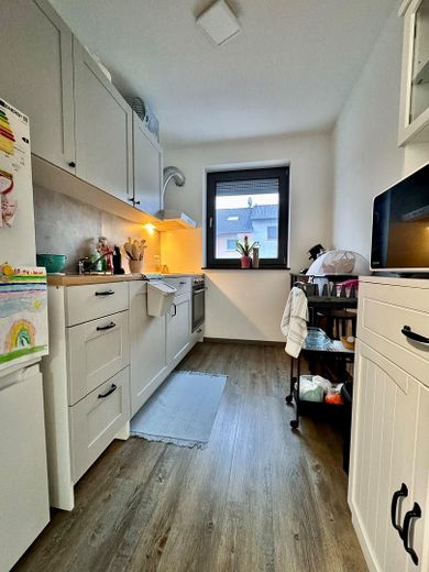 Barrierefreie 2-Zimmer Wohnung mit Aufzug (KfW 55) – Küche möbliert
