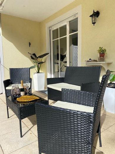 Top Möbliert / Fully furnished: Elegante 3-Zi-Gartenwohung, WLAN, Home Office, TG-Stellplatz – Foto 20