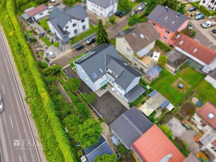 Wohnanlage mit 3 Wohneinheiten im Grünen - solide Mietrendite inklusiv !! – Luftansicht