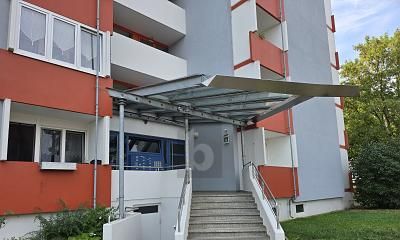 A DREAM HOME WITH TWO BALCONIES – 1786984251_5738ea.jpg