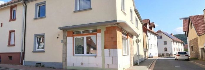 Ristrutturazione dell'edificio: 5 appartamenti in affitto