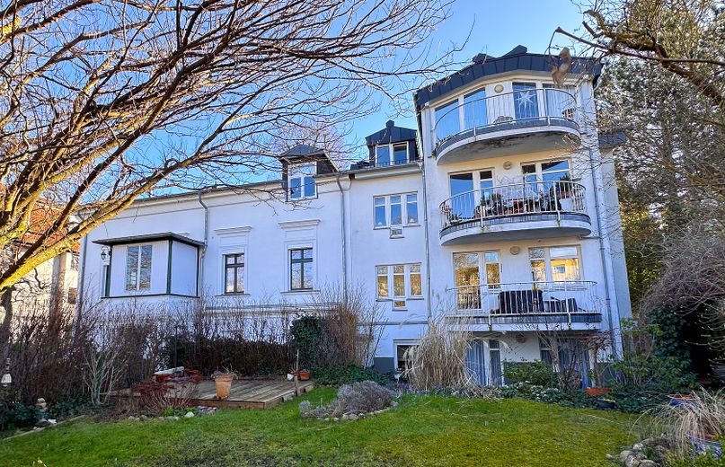 Maisonette-Perle in Stadtvilla – Gartenansicht