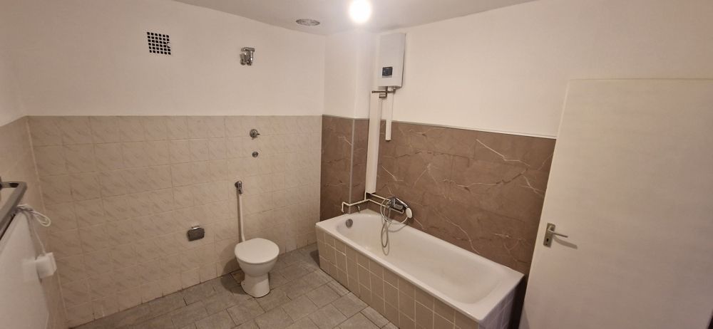 4 Zimmer, Küche und Bad zu vermieten in Pirmasens – Bad