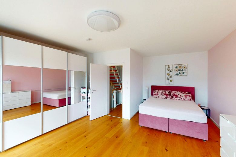 Modernes Reihenmittelhaus mit Garten und Dachterrasse in Berlin-Lichtenrade – Schlafzimmer OG