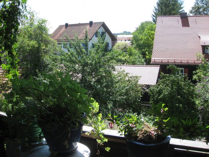 2.5-room top-floor apartment in Andechs – Aussicht Balkon