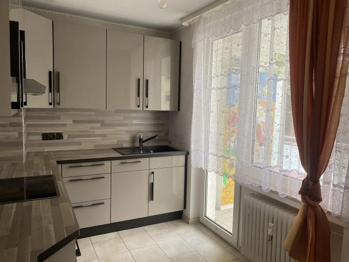 Zentral nahe der Uni mit Balkon und Einbauküche ohne Maklergebühren – Foto 1