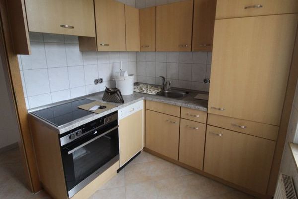 zadbane mieszkanie 2-pokojowe z zabudową kuchenną