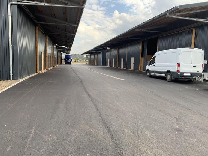 Lagerhalle/Gewerbehalle/Miethalle/(1296m², 648m², 2x324m²) – Foto 1