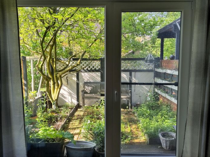 Mieszkanie blisko natury w Papenteich: przestronny dom o loftowym charakterze w Schwülper-Walle – Terrasse SW