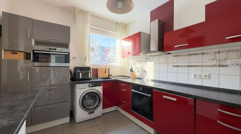 Kapitalanlage Düsseldorf-Golzheim: 3-Zimmer-Wohnung, vermietet &amp; wertstabil – Küche