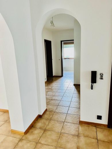 Large ground-floor apartment in Ettlingen Bruchhausen – Foto 1