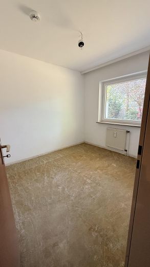 Schöne helle 1,5 Zimmer Wohnung mit großem Balkon - sofort wohlfühlen – Schlafzimmer