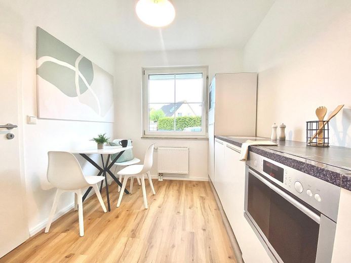 Acogedora casa adosada de 4 habitaciones con terraza y garaje en Kassel-Kirchditmold – Küche
