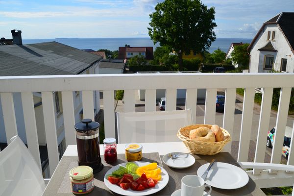 Beim Frühstückskaffee schon den Meerblick genießen – 2-Zimmer-Wohnung in allerbester Lage