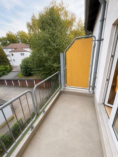Direkt einziehen: 1-Zimmer-Wohnung mit Balkon und Küchenzeile – Balkon