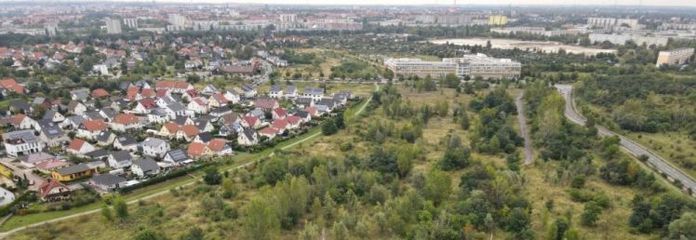 Commercial property - mixed-use area *** can be built on immediately***
