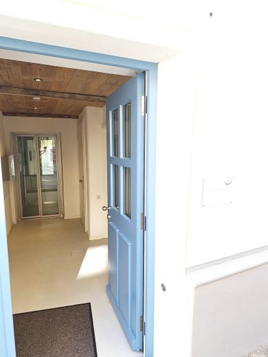 Particolare appartamento penthouse di 5 locali con balcone nel centro storico di Bad Tölz – Eingang mit Aufzug