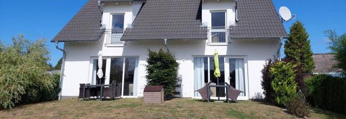Hausansicht Garten