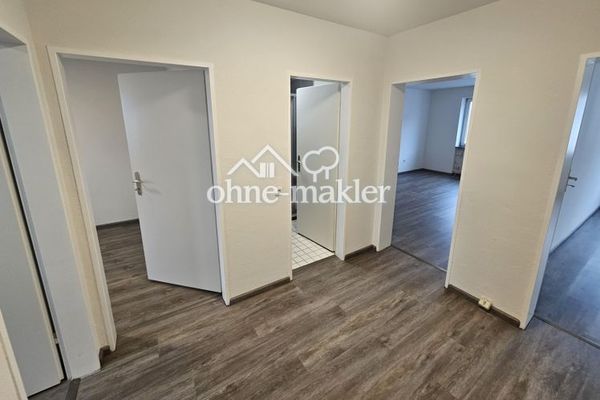 Appartamento luminoso di 3 locali, appena modernizzato, a Stolberg-Büsbach